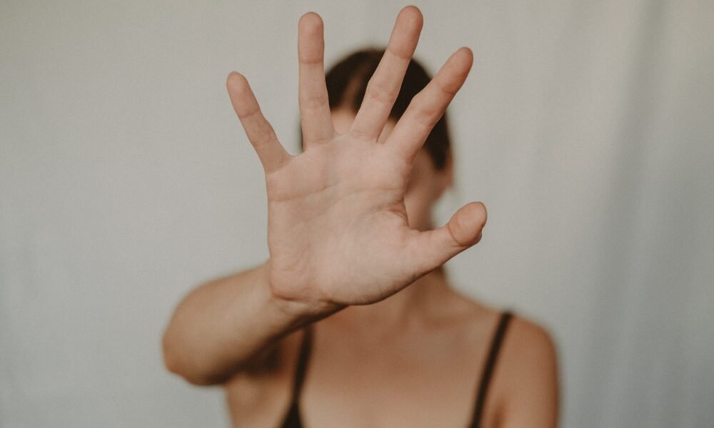 pexels-anete-lusina-5723263